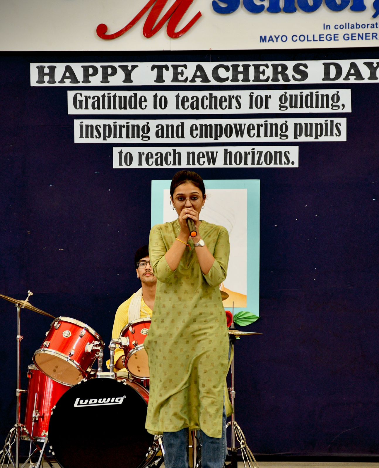 Gratitude in Action: Teachers' Day Celebrations at Mayoor 